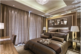 家装卧室窗帘搭配