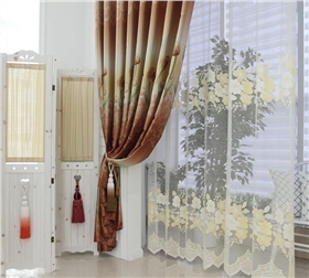 专业测量窗帘尺寸