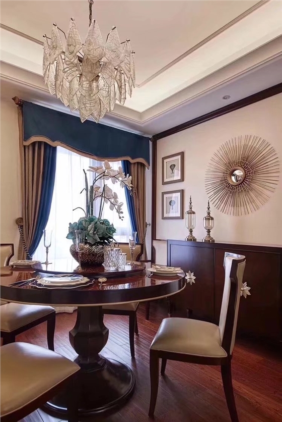 英伦风餐厅窗帘